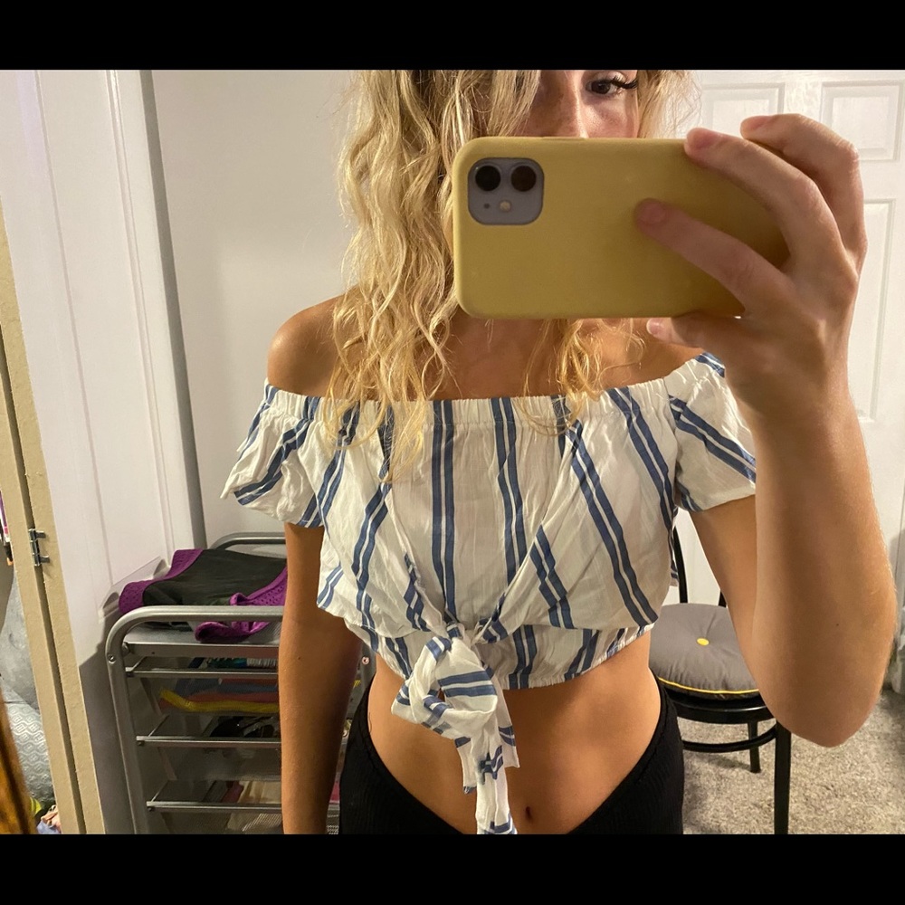 NWT Pacsun Crop top size XS